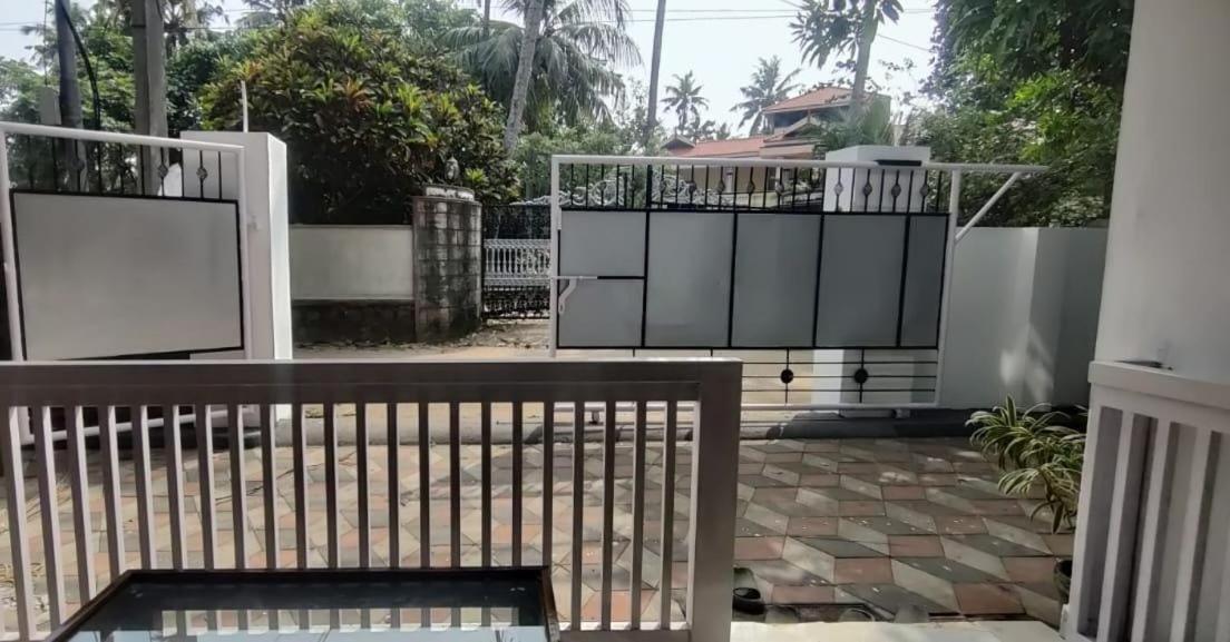 Hostel Calaila فاركَالا المظهر الخارجي الصورة