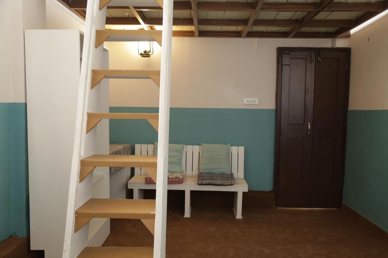 Hostel Calaila فاركَالا المظهر الخارجي الصورة